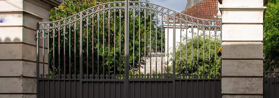 Wooden Swing Gate Repair in North Miami, FL